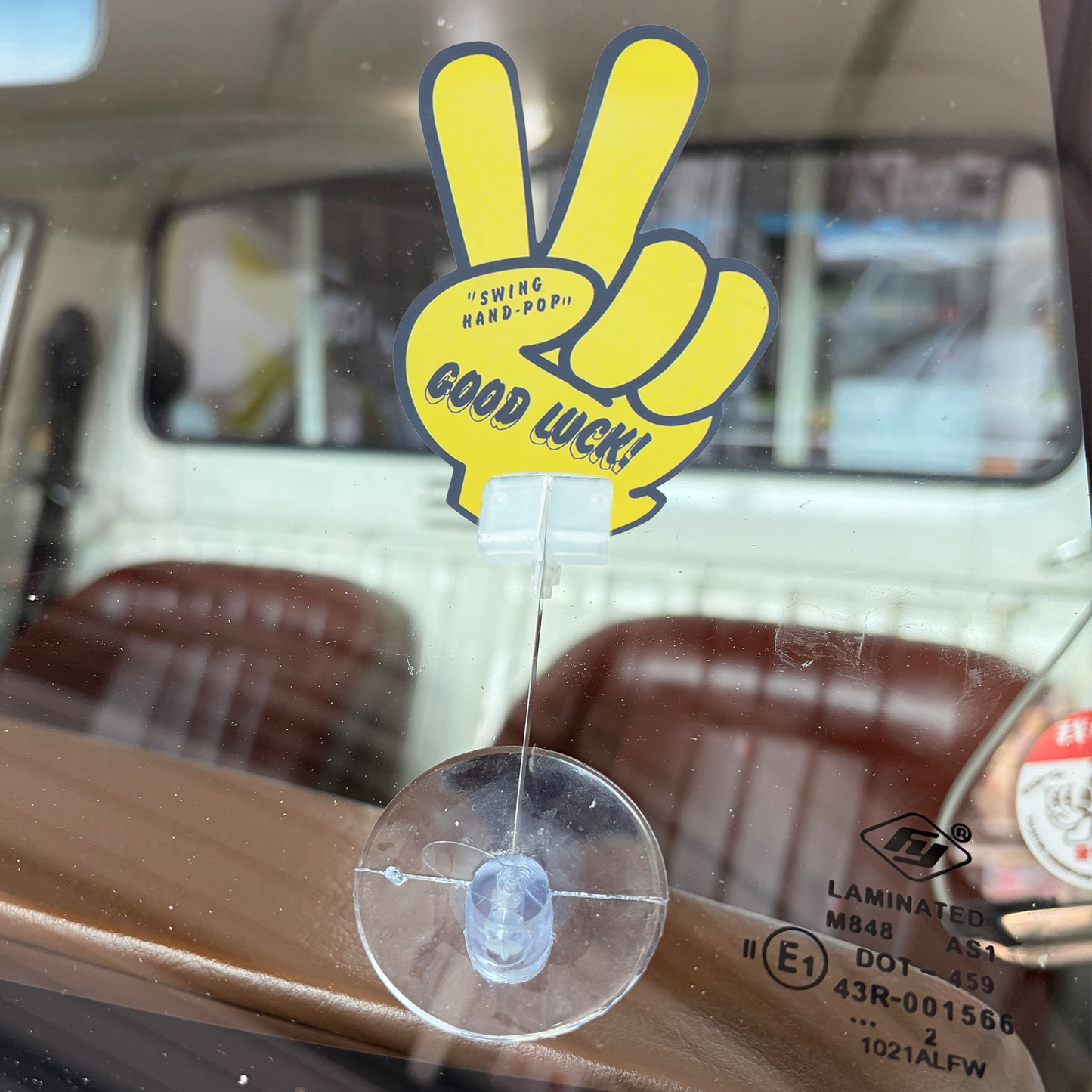 "Good Luck" Swing Hand POP!